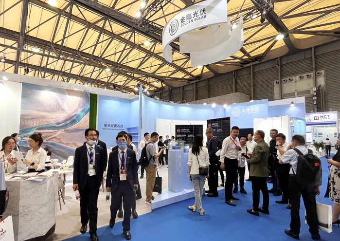 w66利来光伏初次亮相SNEC光伏大会暨(上海)展览会，超高人气见证品牌实力！