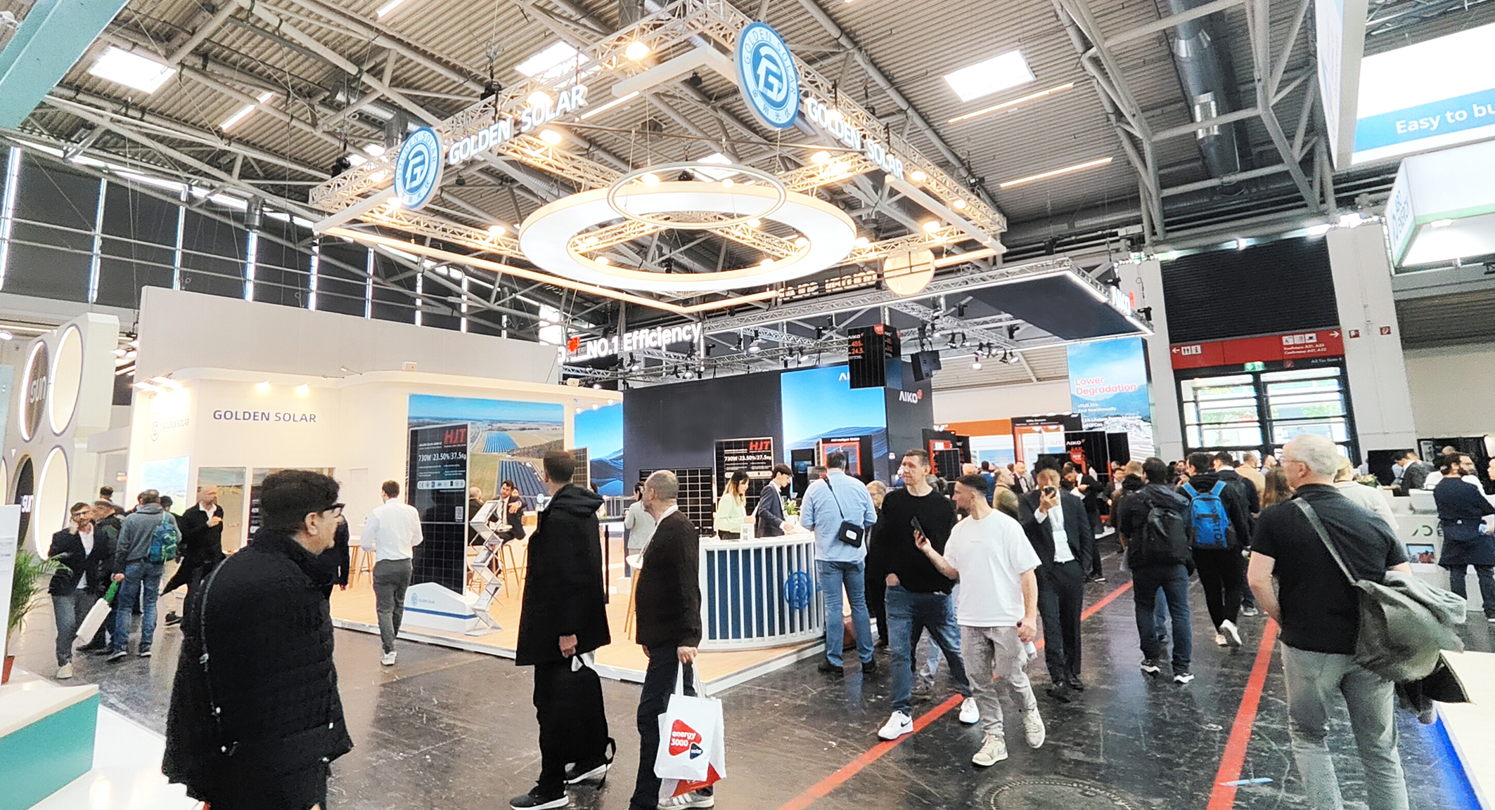 w66利来光伏实力亮相德国Intersolar Europe，全球化战术布局再提速